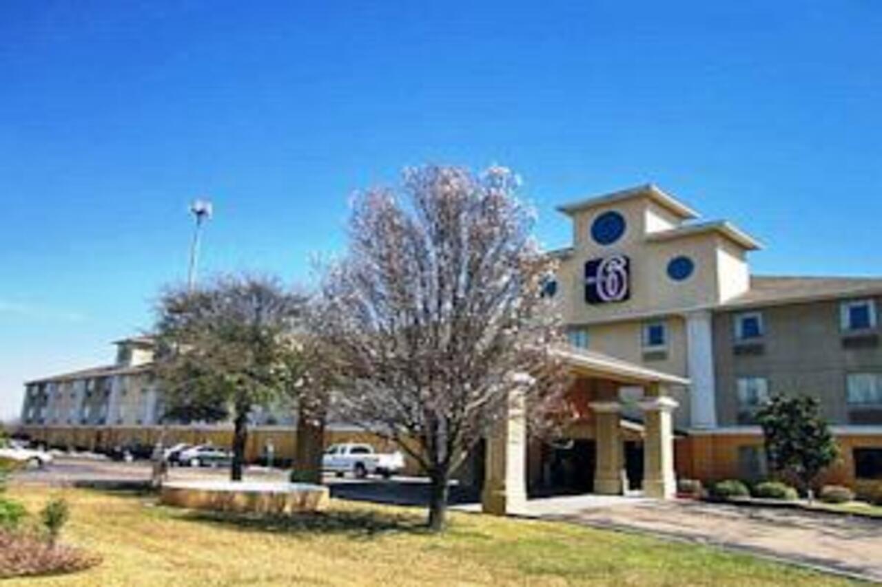 Super 8 By Wyndham Temple I-35 Hotell Eksteriør bilde